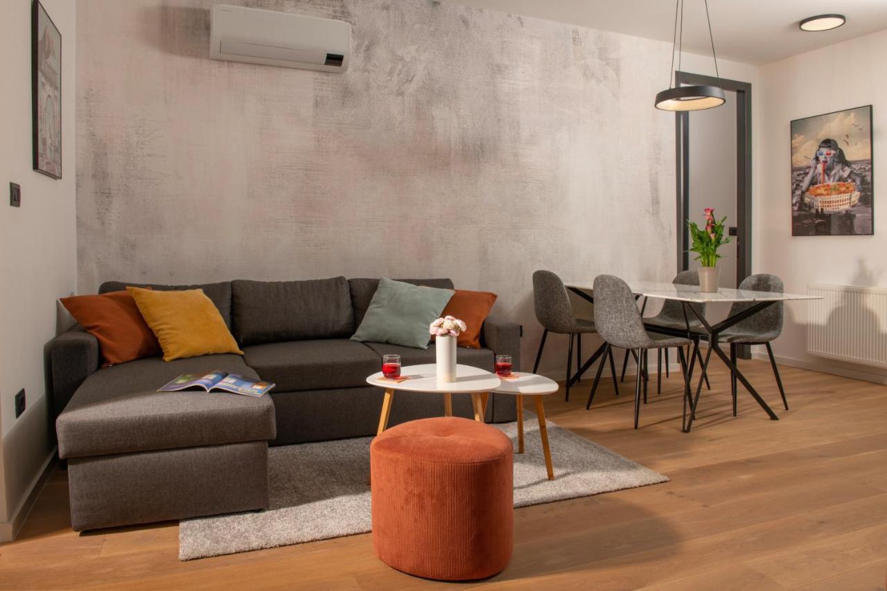 Family & Friends Pula - Top Floor - Free Parking Exterior photo