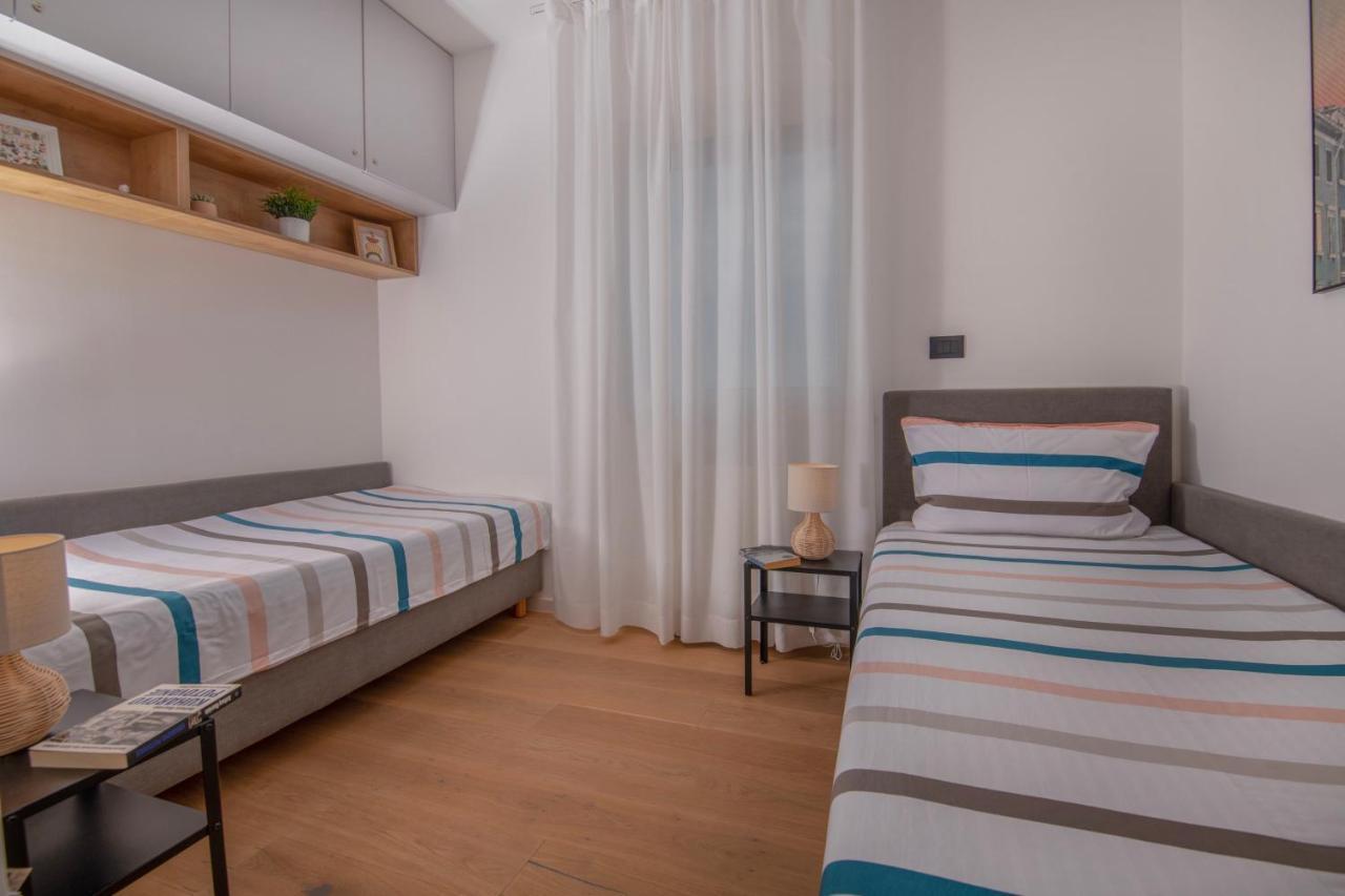 Family & Friends Pula - Top Floor - Free Parking Exterior photo